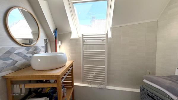 Appartement T2 en duplex dans le centre-ville d'Auray