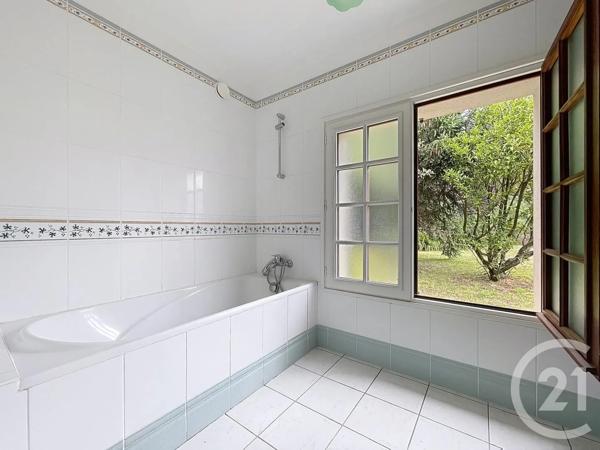 Maison à vendre  7 pièces - 139,80 m 2   ST GILDAS DE RHUYS  - 56
