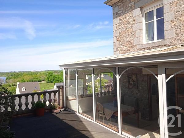 Maison à vendre  8 pièces - 137,55 m 2   FOUGERES  - 35