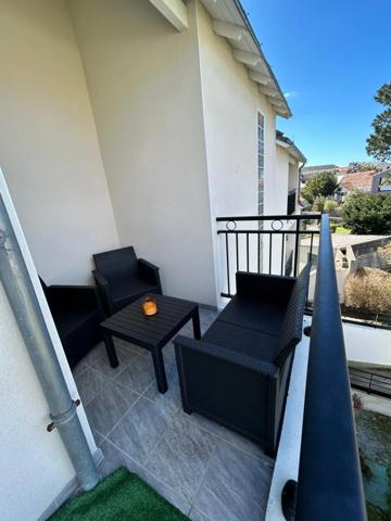 Appartement PLEIN CENTRE à vendre 4 pièces 2 chambres PORNIC (44) 89 M² AU SOL, PL Pk + box