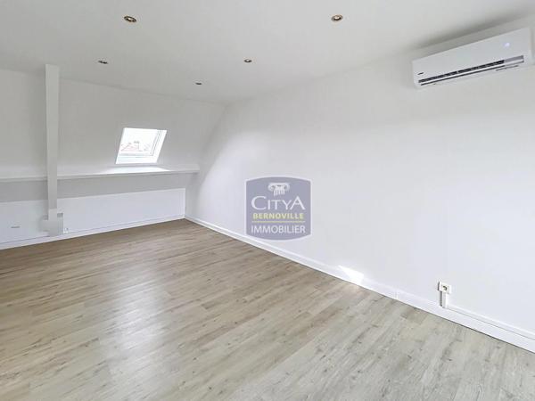Appartement à vendre 3 pièces 65m² Saint-Quentin (02100)