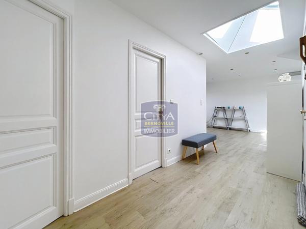 Appartement à vendre 3 pièces 65m² Saint-Quentin (02100)