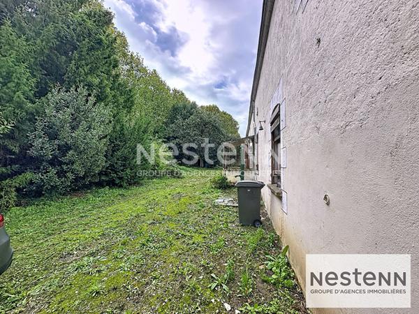 Investisseurs, ne ratez pas cette maison de 340 m² à Blois avec 13 pièces et 8 chambres sur 1 648 m². Idéal pour rénovation, location ou revente. Proche écoles, commerces et transports.