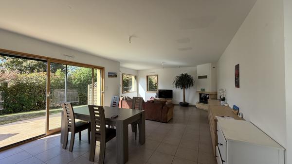 Maison familiale 5 chambres – La Mézière – Vie de plain-pied
