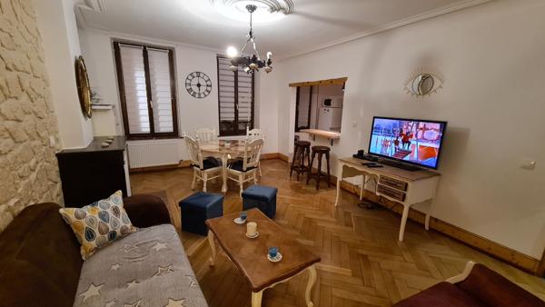 F2 MEUBLE TTES CHARGES COMPRISES METZ CENTRE PROCHE GARE