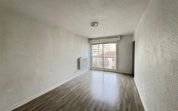 Appartement à louer    1 pièce • 26,89 m2 Limoges