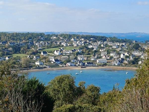 Plougasnou (29630) Plougasnou Primel, grande maison traditionnelle, 6 ch dont 5 de plain pied, grenier vue mer aménageable, sous