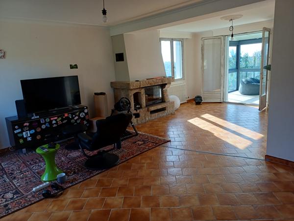 Plougasnou (29630) Plougasnou Primel, grande maison traditionnelle, 6 ch dont 5 de plain pied, grenier vue mer aménageable, sous