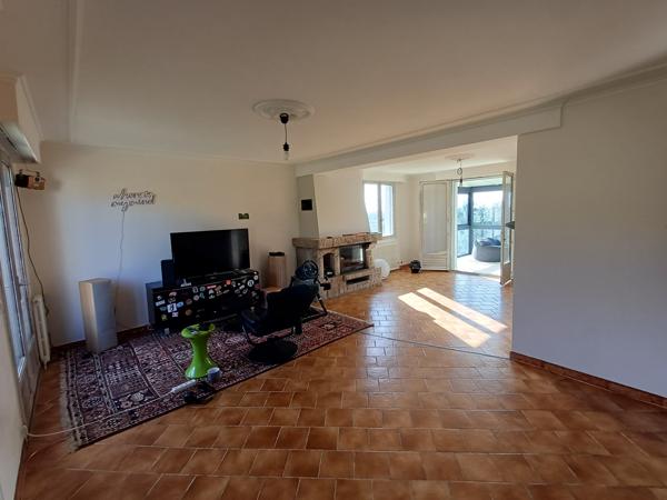 Plougasnou (29630) Plougasnou Primel, grande maison traditionnelle, 6 ch dont 5 de plain pied, grenier vue mer aménageable, sous