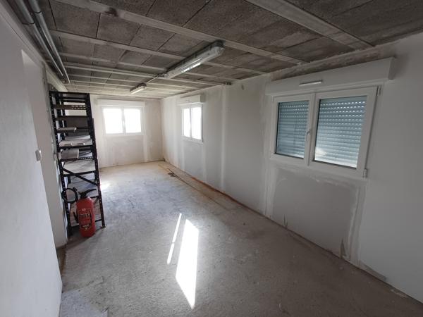 Plougasnou (29630) Plougasnou Primel, grande maison traditionnelle, 6 ch dont 5 de plain pied, grenier vue mer aménageable, sous