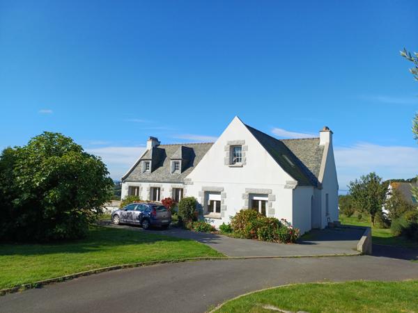 Plougasnou (29630) Plougasnou Primel, grande maison traditionnelle, 6 ch dont 5 de plain pied, grenier vue mer aménageable, sous