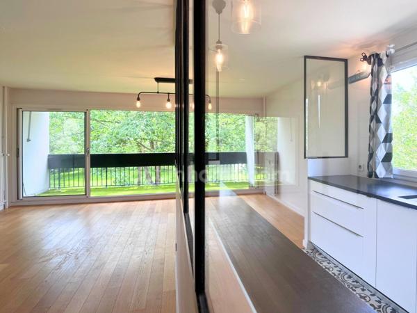 Métro Clémenceau - T5 rénové – 106 m² – Balcon Sud – Garage