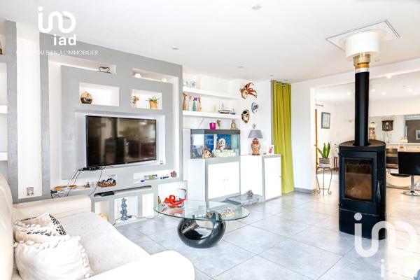 Maison 5 pièces de 164 m² à Rousset (05190)