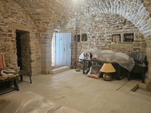 Villetelle (34400) Maison de village à rénover - 34400 - Villetelle