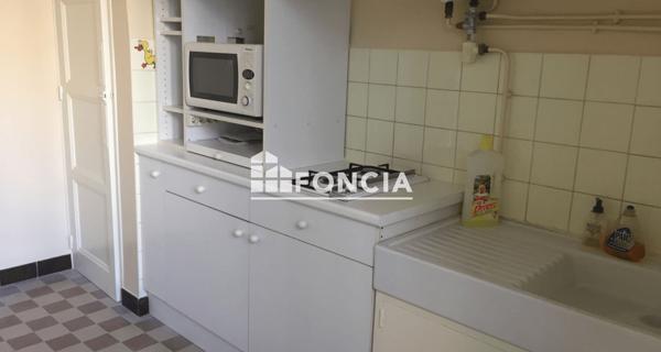 Location Appartement 3 pièces 64.45 m² - Marseille 13005