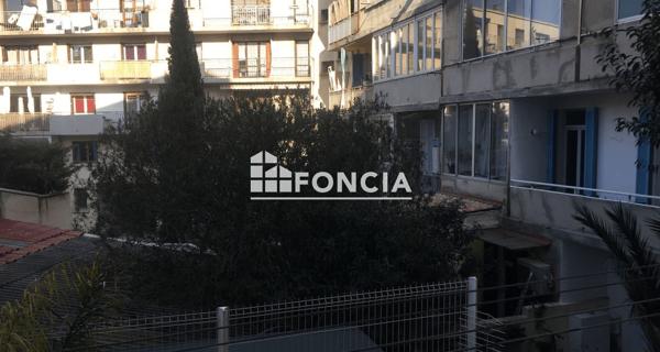 Location Appartement 3 pièces 64.45 m² - Marseille 13005