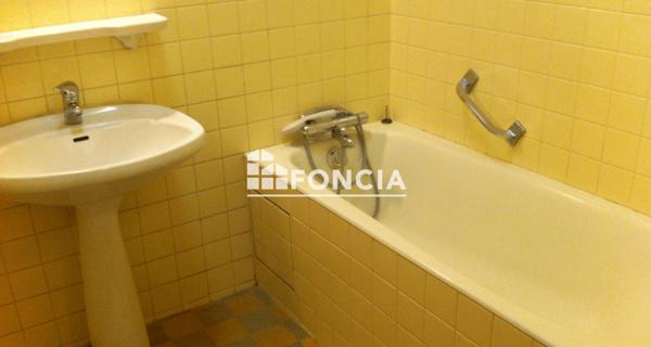 Location Appartement 3 pièces 64.45 m² - Marseille 13005