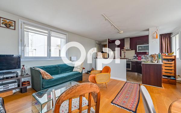 Appartement à vendre    2 pièces • 60 m2 Paris 20