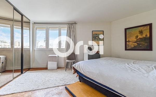 Appartement à vendre    2 pièces • 60 m2 Paris 20