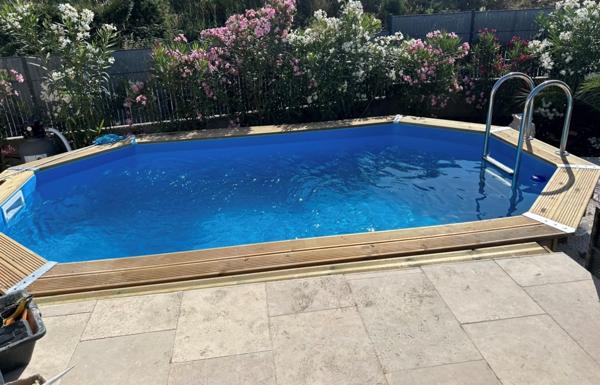 EXCLUSIVITE A SAINT SATURNIN LES AVIGNON JONQUERETTES - MAISON A LOUER DE PLAIN PIED DE 70 M² SUR TERRAIN DE 350 M² AVEC PISCINE