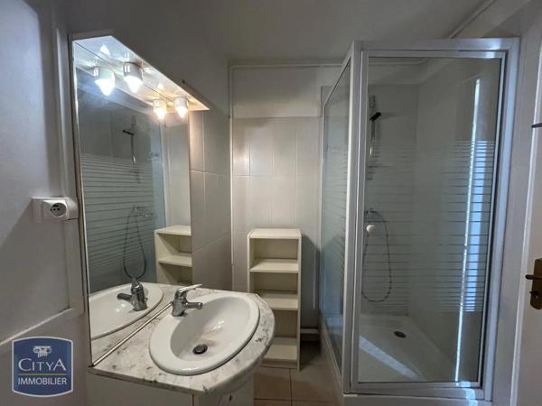 Appartement à louer 1 pièce 27.74m² Châteauroux (36000)