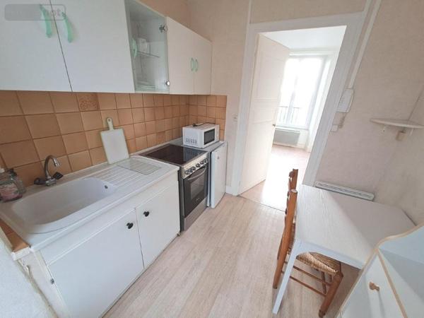 Immeuble de rapport à vendre à Saint-Flour dans le Cantal (15100), ref : 044/1247