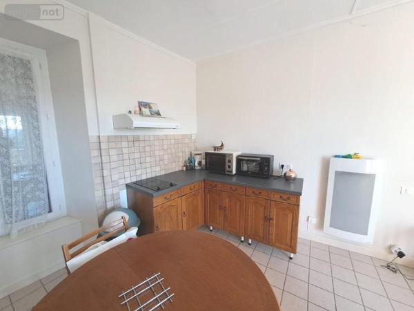 Immeuble de rapport à vendre à Saint-Flour dans le Cantal (15100), ref : 044/1247