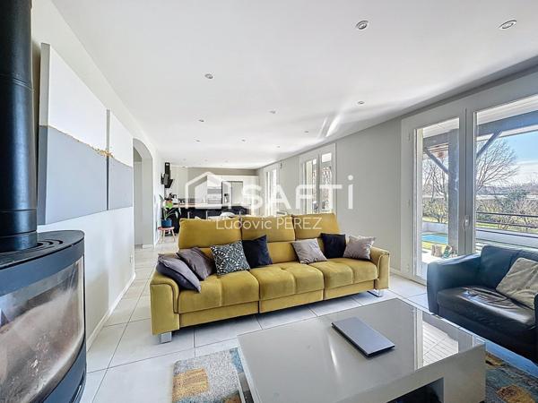 Maison familiale T6 - Environnement rare avec lacs