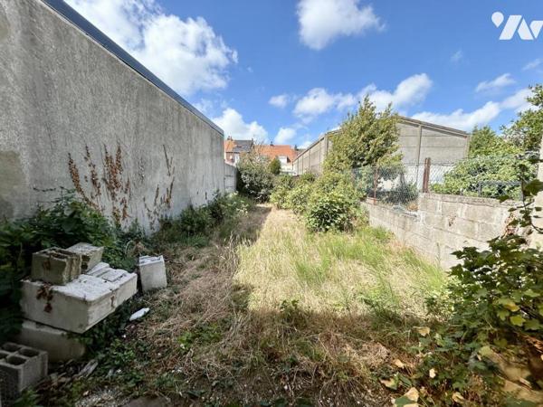 CALAIS - GARAGE - 53 m²