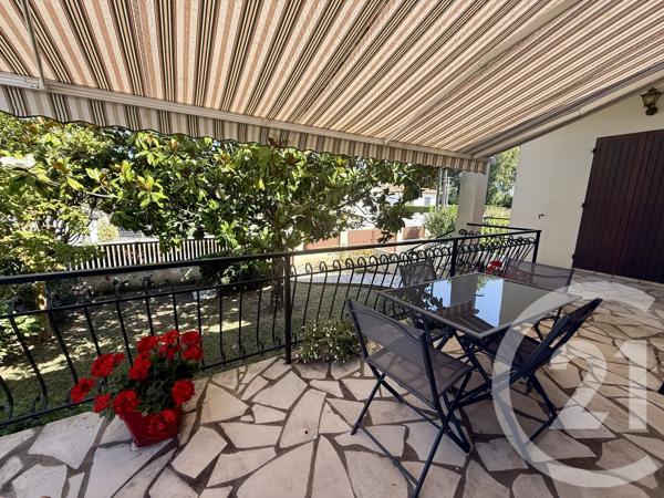 Maison à vendre  4 pièces - 88,13 m 2   SAUJON  - 17