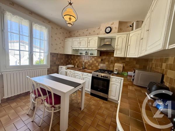 Maison à vendre  4 pièces - 88,13 m 2   SAUJON  - 17