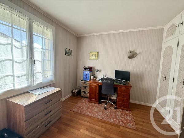 Maison à vendre  4 pièces - 88,13 m 2   SAUJON  - 17