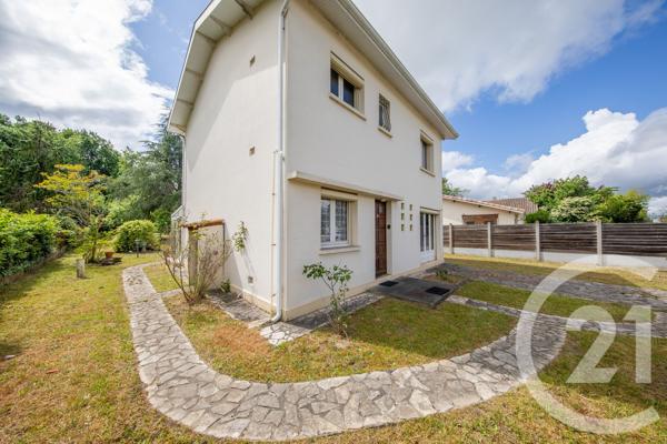 Maison à vendre  5 pièces - 102,02 m 2   ST MEDARD EN JALLES  - 33