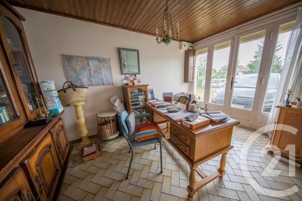 Maison à vendre  5 pièces - 102,02 m 2   ST MEDARD EN JALLES  - 33