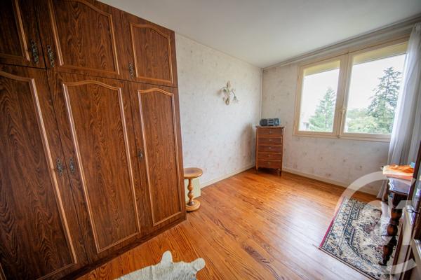 Maison à vendre  5 pièces - 102,02 m 2   ST MEDARD EN JALLES  - 33