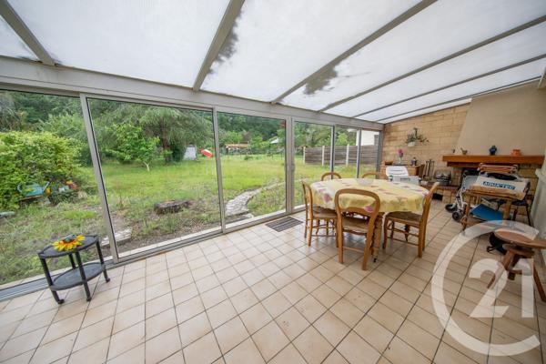 Maison à vendre  5 pièces - 102,02 m 2   ST MEDARD EN JALLES  - 33
