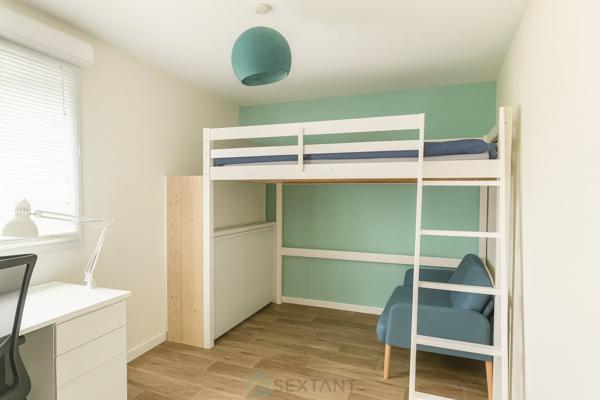 Duplex moderne avec terrasse et parkings