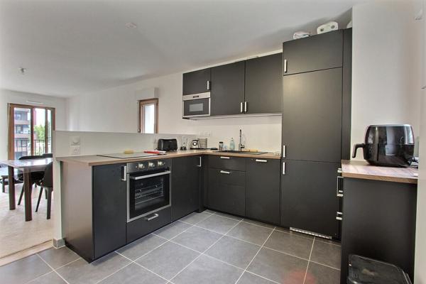 Appartement Asnieres Sur Seine 3 pièce(s) 62.6 m2