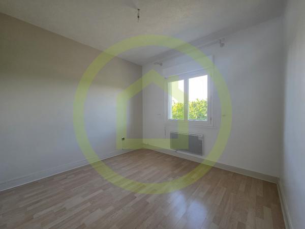 Maison à PUYMOYEN (16400)