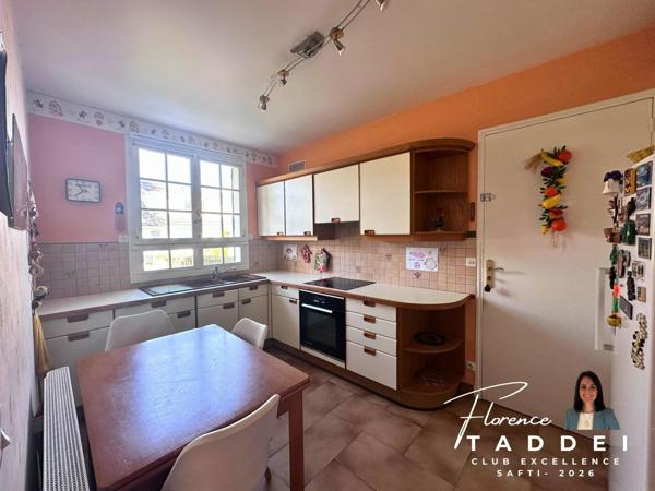 Grande maison familiale au centre de Limours