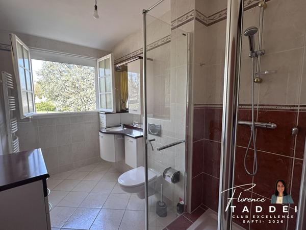 Grande maison familiale au centre de Limours