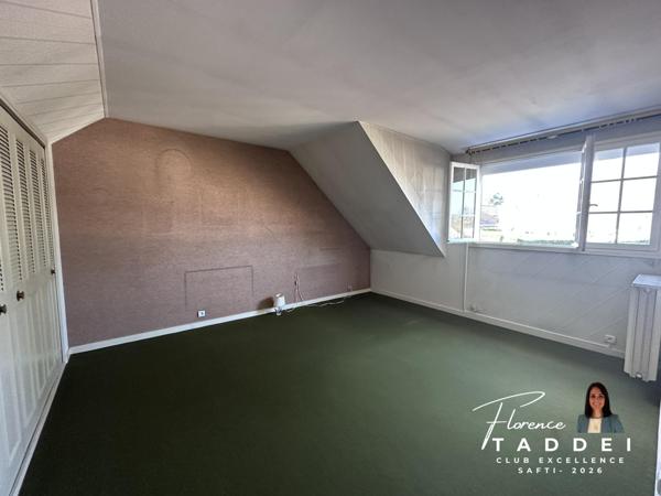 Grande maison familiale au centre de Limours