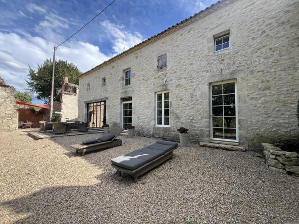 Chateau à vendre à Fougueyrolles (33220) - Dordogne