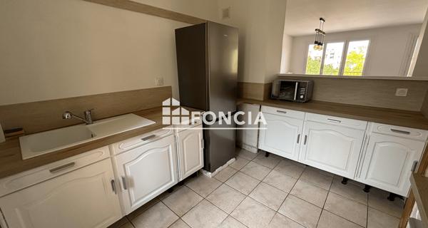 Location Appartement meublé 4 pièces 68.77 m² - Bourg-saint-andéol 07700