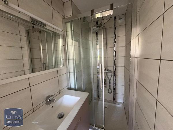 Appartement à louer 4 pièces 58.2m² Grenoble (38000)