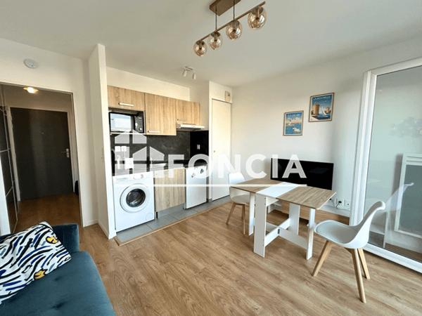 Location Studio meublé 24.46 m² - 53 - 55 BOULEVARD JOFFRE La Rochelle 17000