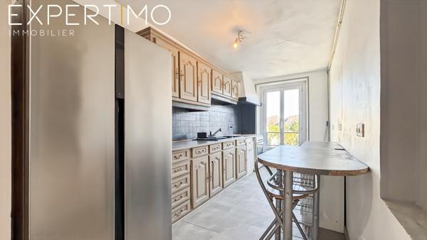 À vendre appartement 125 m² proche centre-ville, 3 ch (possibilité 4), peu de charge de copropriété