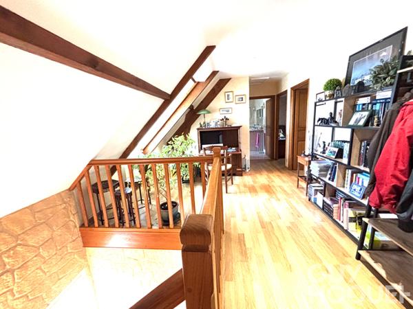Belle maison familiale de 200m2 avec 5 chambres et double garage