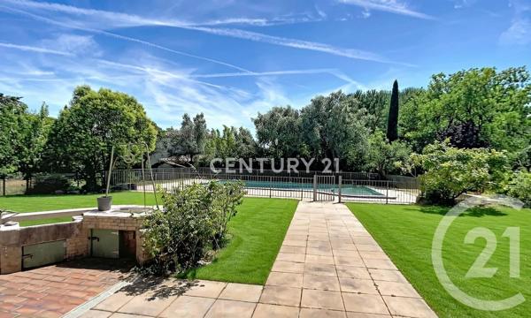 Maison à vendre  5 pièces - 174,33 m 2   AUBAGNE  - 13