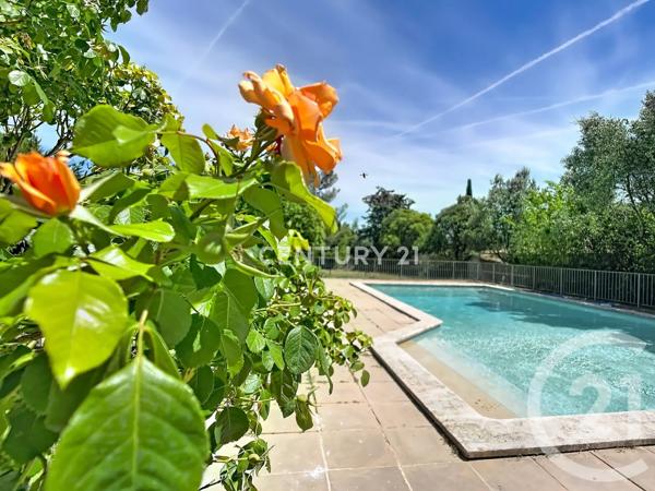 Maison à vendre  5 pièces - 174,33 m 2   AUBAGNE  - 13